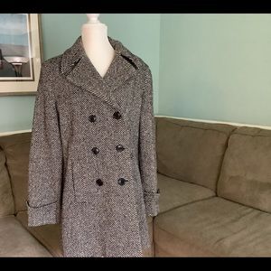 Worthington X-Large pee coat black and white